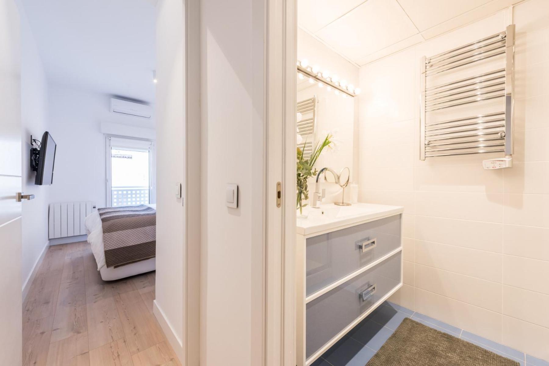 Chueca Suites Madrid Exterior photo