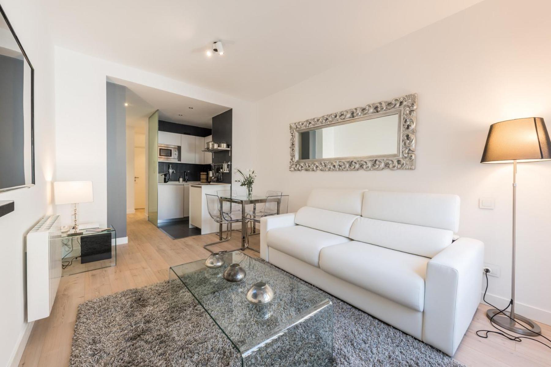 Chueca Suites Madrid Exterior photo