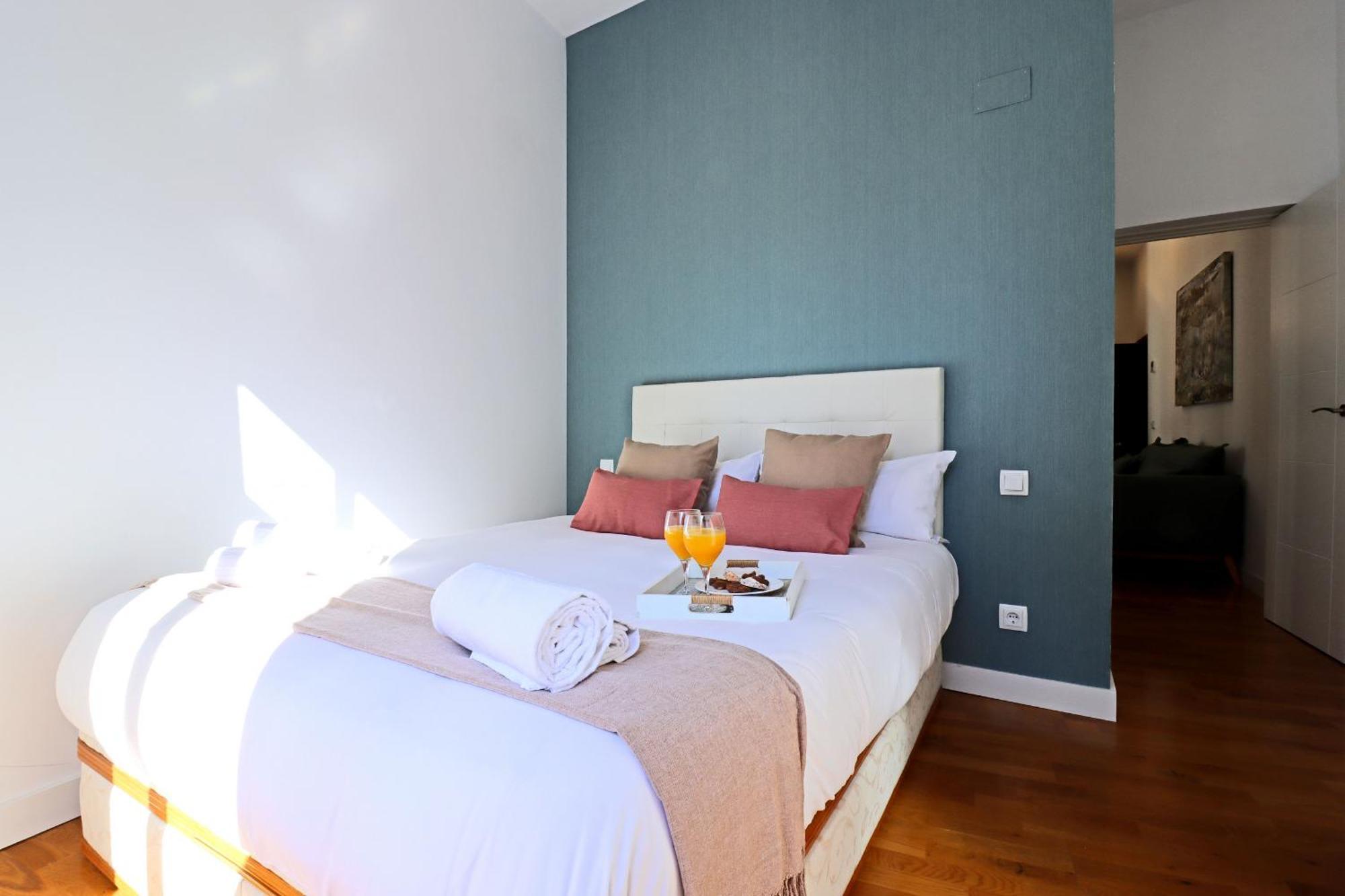 Chueca Suites Madrid Exterior photo